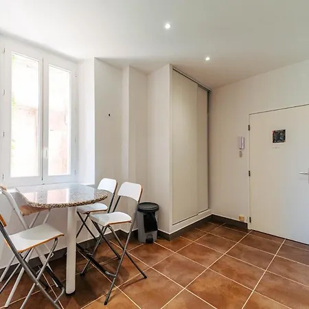 Apartment Cocoon Bleu T2 Cosy Gare Et Centre A Pied Frejus
